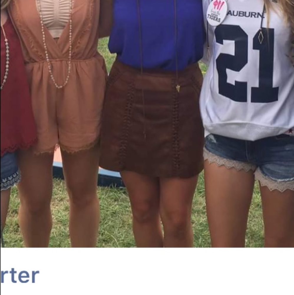 Gianni Bini cowhide tan skirt